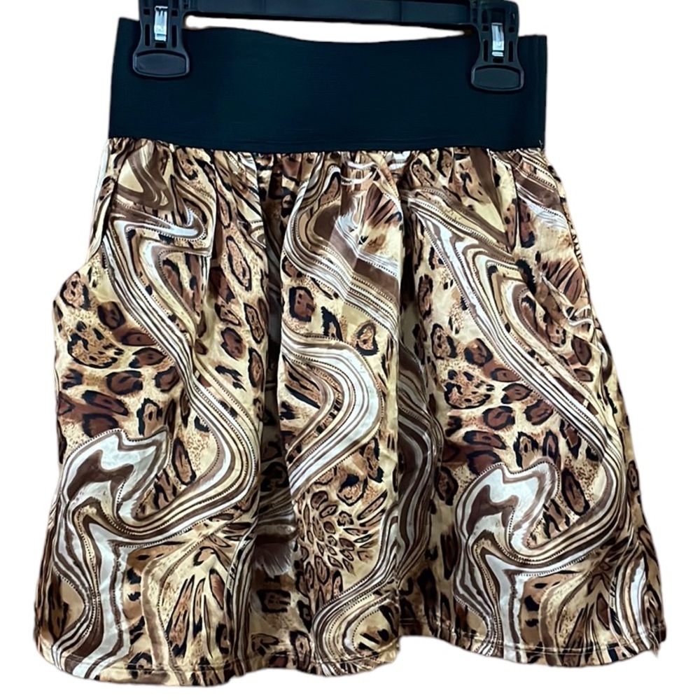 •BODY CENTRAL•LEOPARD SWIRL SHINY SILKE FEEL HIGH WAISTED SKIRT SIZE SMALL